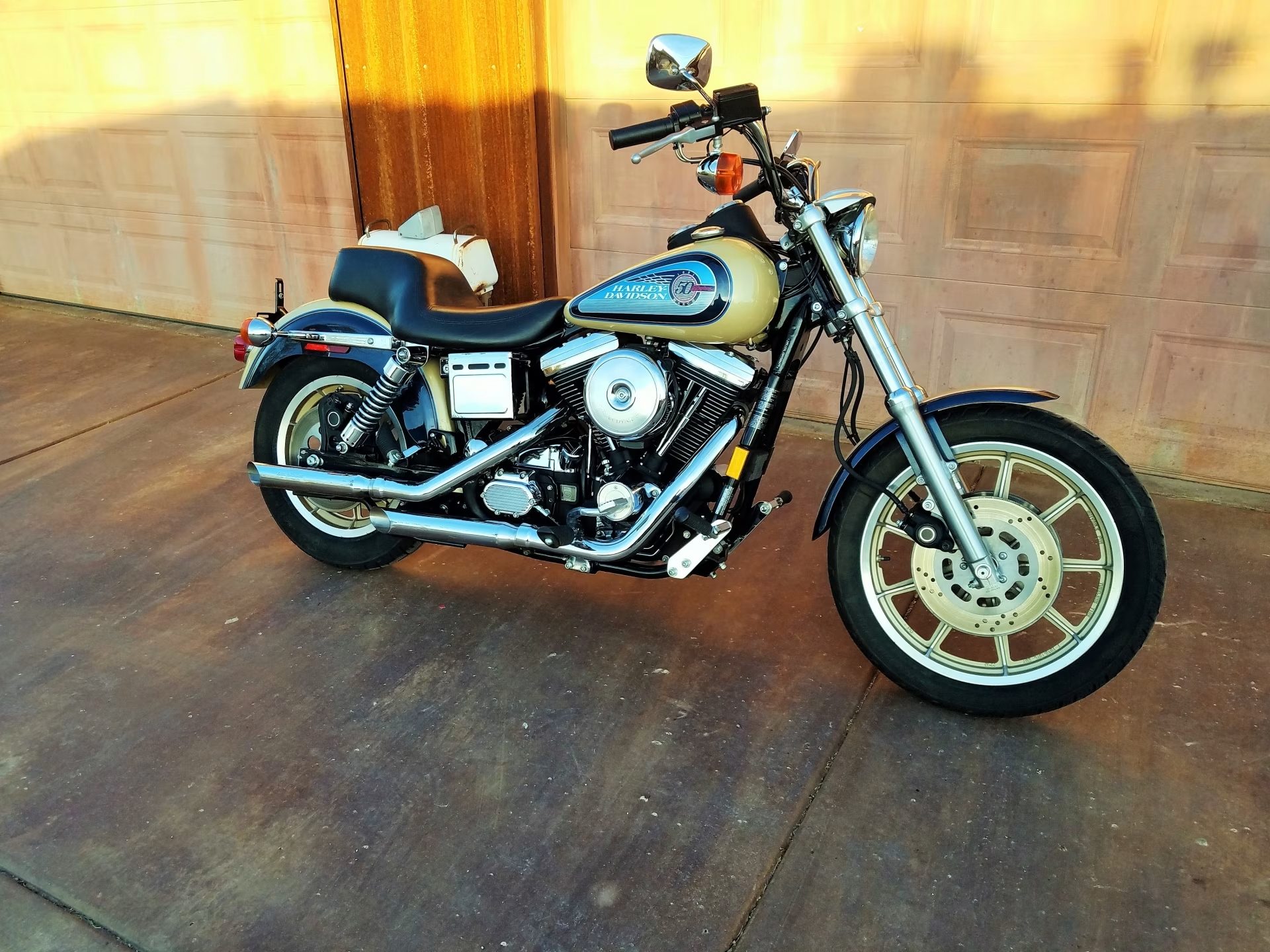 Dyna Daytona (FXDB)