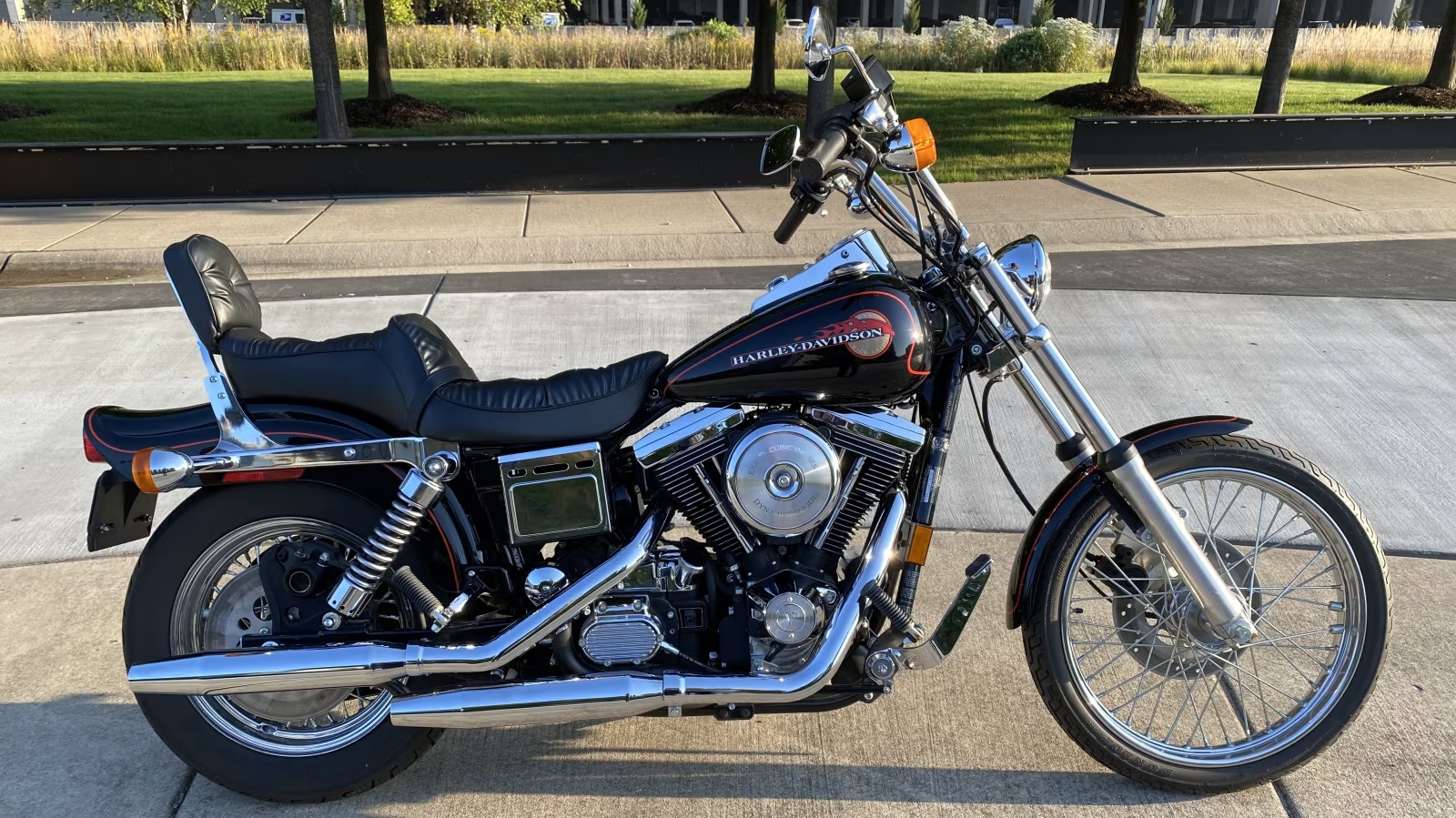 Dyna Wide Glide (FXDWG)